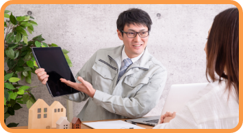 お客様と打ち合わせ
